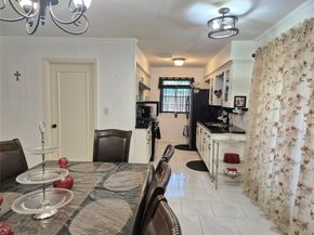 854 Shawnee Street, Houston TX 77034