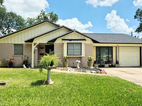 854 Shawnee Street, Houston TX 77034