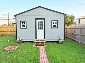 854 Shawnee Street, Houston TX 77034