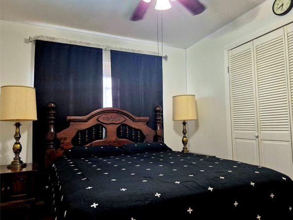854 Shawnee Street, Houston TX 77034