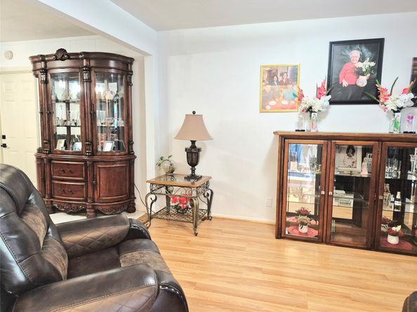 854 Shawnee Street, Houston TX 77034