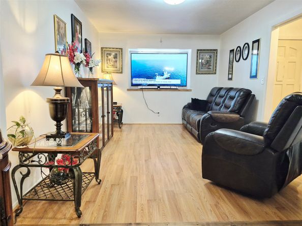 854 Shawnee Street, Houston TX 77034