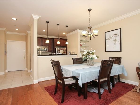 2203 Dorrington Street 208, Houston TX 77030