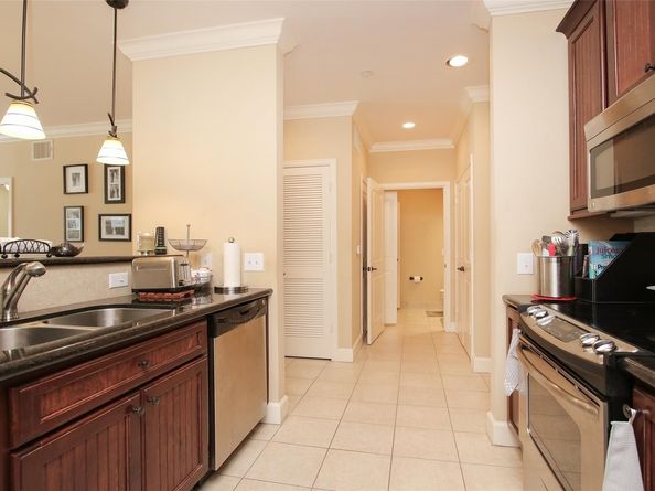 2203 Dorrington Street 208, Houston TX 77030