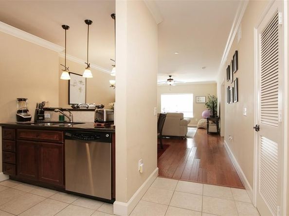 2203 Dorrington Street 208, Houston TX 77030