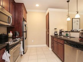 2203 Dorrington Street 208, Houston TX 77030