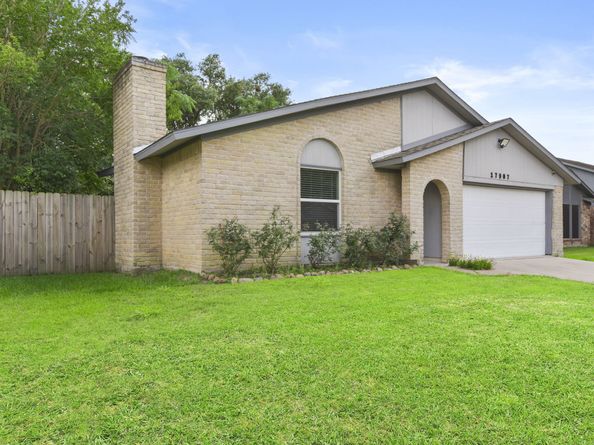 17907 Wolf Hollow Drive, Houston TX 77084