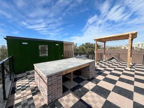 214 Welch Street 6, Houston TX 77006