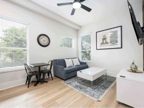 214 Welch Street 6, Houston TX 77006