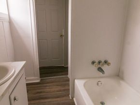 4918 Leffingwell Street, Houston TX 77026