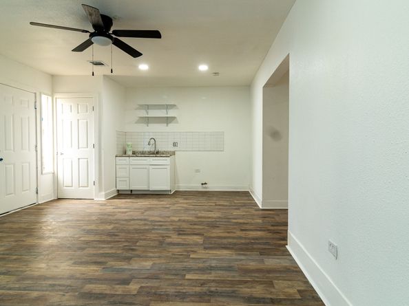 4918 Leffingwell Street, Houston TX 77026