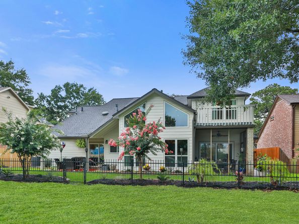 7310 Blenheim Palace Lane, Houston TX 77095