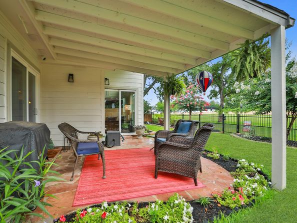 7310 Blenheim Palace Lane, Houston TX 77095