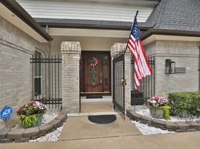7310 Blenheim Palace Lane, Houston TX 77095