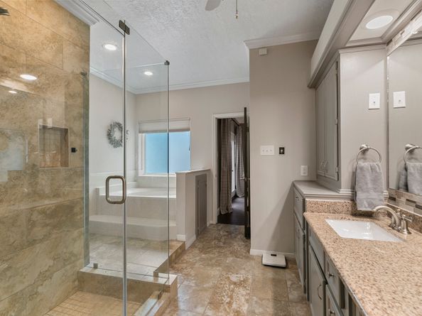 7310 Blenheim Palace Lane, Houston TX 77095
