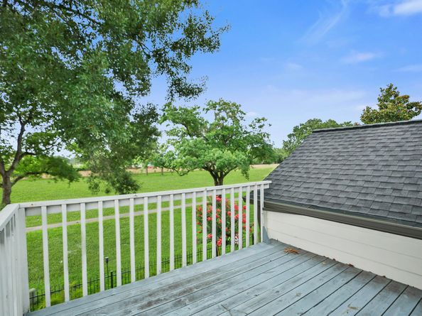 7310 Blenheim Palace Lane, Houston TX 77095
