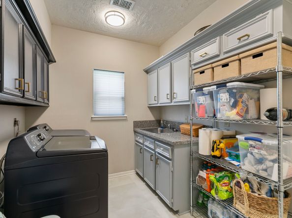 7310 Blenheim Palace Lane, Houston TX 77095