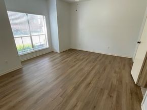 3100 Walnut Bend Lane 113, Houston TX 77042