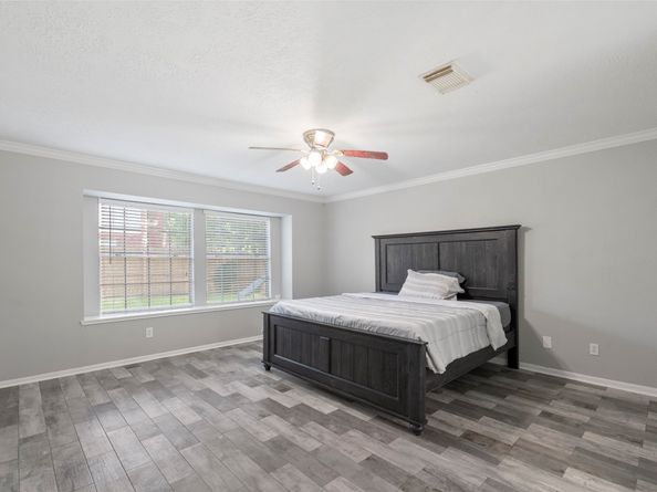 902 Mulberry Ridge Way, Houston TX 77062