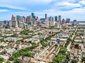 2904 Chenevert Street M, Houston TX 77004