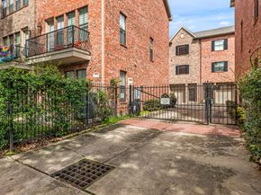 2904 Chenevert Street M, Houston TX 77004