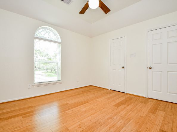 1307 Remington Crest Drive, Houston TX 77094