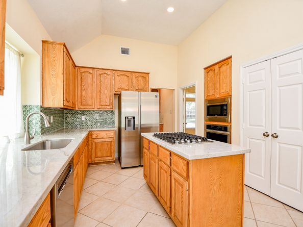 1307 Remington Crest Drive, Houston TX 77094