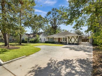 1007 W 43rd Street