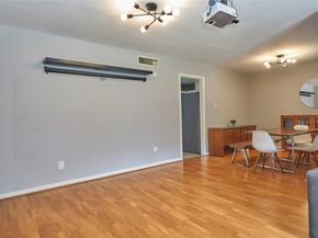 9234 Westwood Village Drive 17, Houston TX 77036