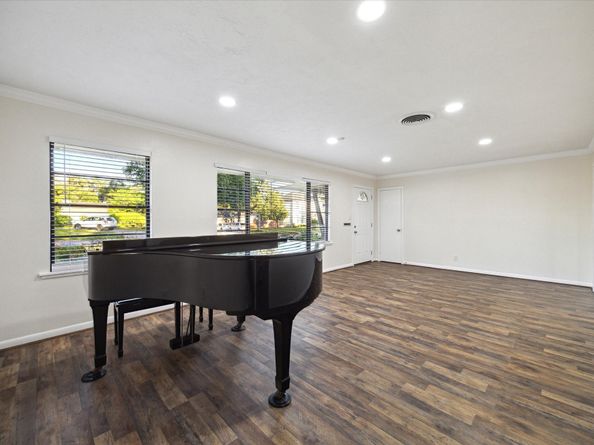 1309 Centennial Drive, Houston TX 77055