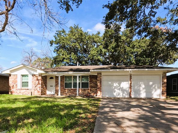 8810 Reamer Street, Houston TX 77074