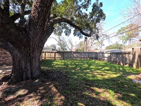 8810 Reamer Street, Houston TX 77074