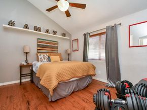 1719 Prairie Mark Lane, Houston TX 77077