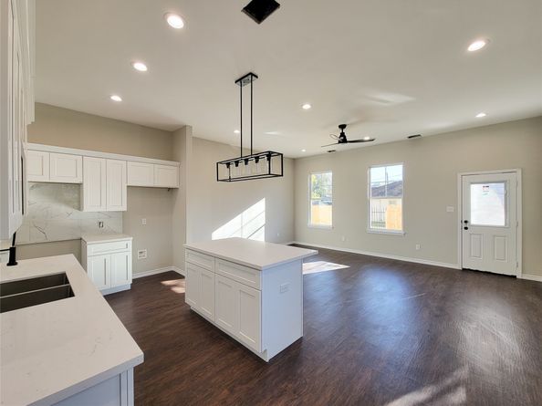 3824 Amos Street, Houston TX 77021