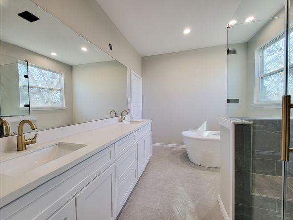 3824 Amos Street, Houston TX 77021