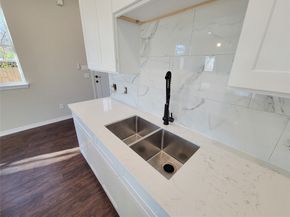 3824 Amos Street, Houston TX 77021