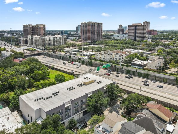 4509 Mount Vernon Street 23, Houston TX 77006
