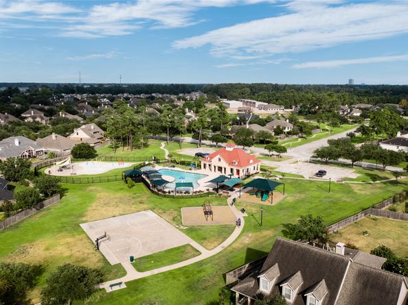 12802 Mossy Ledge Drive, Tomball TX 77377