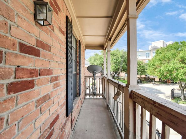 2255 Braeswood Park Drive 102, Houston TX 77030