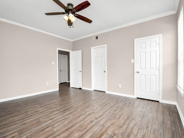 2255 Braeswood Park Drive 102, Houston TX 77030