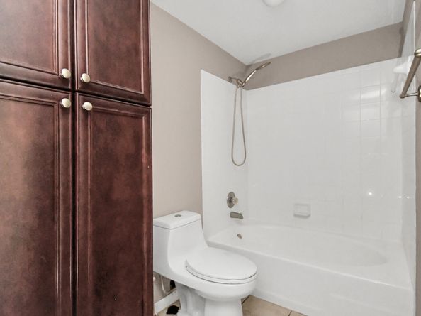 2255 Braeswood Park Drive 102, Houston TX 77030