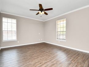 2255 Braeswood Park Drive 102, Houston TX 77030