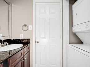 2255 Braeswood Park Drive 102, Houston TX 77030