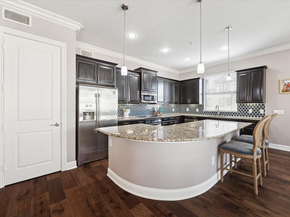 2120 Kipling Street 304, Houston TX 77098