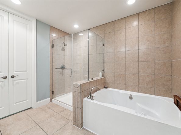 2120 Kipling Street 304, Houston TX 77098