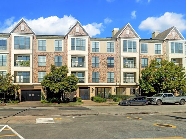 2120 Kipling Street 304, Houston TX 77098