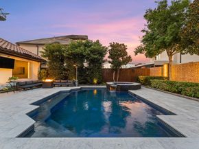 2823 Stuart Manor, Houston TX 77082
