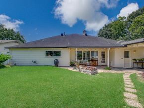 18655 Martinique Drive, Nassau Bay TX 77058
