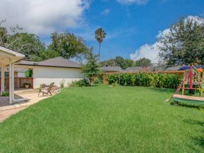 18655 Martinique Drive, Nassau Bay TX 77058
