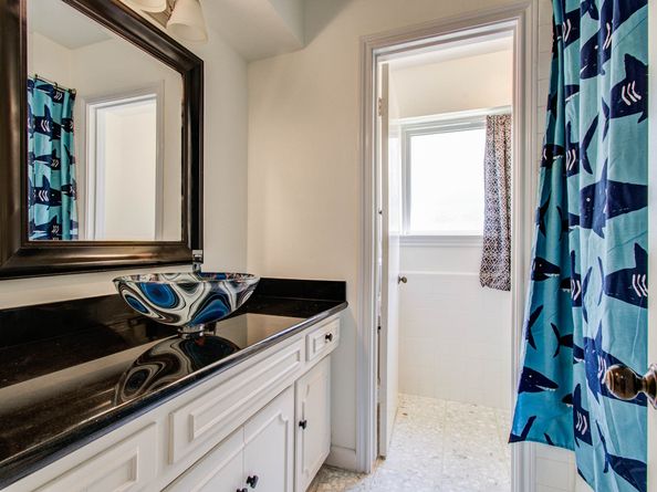 18655 Martinique Drive, Nassau Bay TX 77058